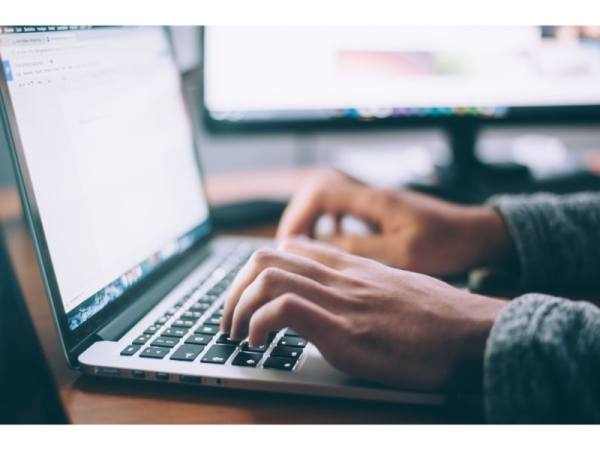 Una empresa no puede comunicar a otra el motivo del despido de un trabajador con el fin de incluirlo en una “lista negra” Una empresa no puede comunicar a otra el motivo del despido de un trabajador con el fin de incluirlo en una “lista negra”